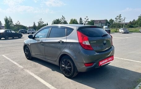 Hyundai Solaris II рестайлинг, 2012 год, 750 000 рублей, 5 фотография