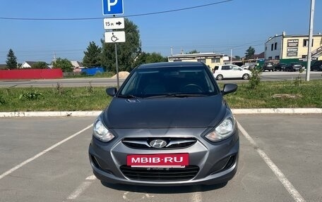 Hyundai Solaris II рестайлинг, 2012 год, 750 000 рублей, 2 фотография