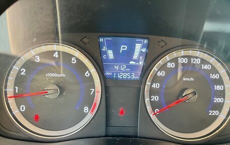 Hyundai Solaris II рестайлинг, 2012 год, 750 000 рублей, 10 фотография