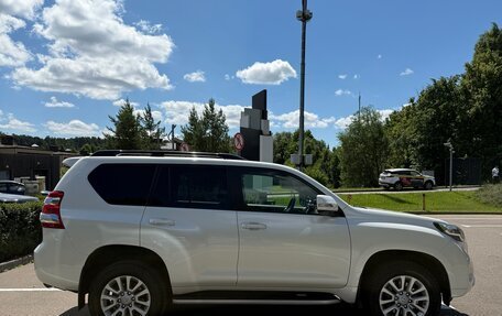 Toyota Land Cruiser Prado 150 рестайлинг 2, 2016 год, 4 200 000 рублей, 7 фотография