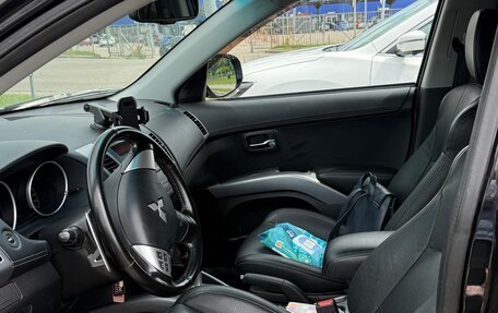 Mitsubishi Outlander III рестайлинг 3, 2012 год, 1 650 000 рублей, 5 фотография