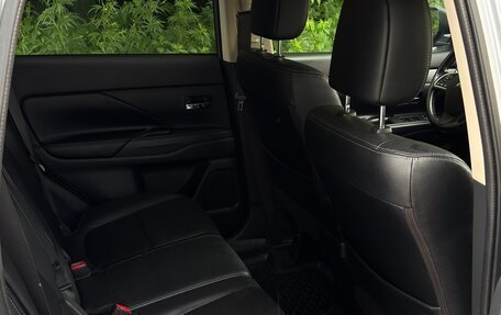 Mitsubishi Outlander III рестайлинг 3, 2012 год, 1 100 000 рублей, 4 фотография