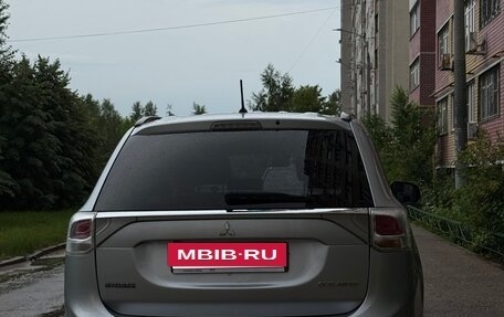 Mitsubishi Outlander III рестайлинг 3, 2012 год, 1 100 000 рублей, 2 фотография