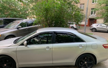 Toyota Camry, 2008 год, 999 999 рублей, 2 фотография