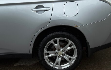 Mitsubishi Outlander III рестайлинг 3, 2012 год, 1 100 000 рублей, 13 фотография