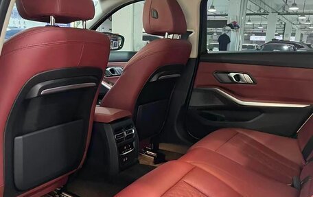 BMW 3 серия, 2021 год, 2 680 000 рублей, 9 фотография