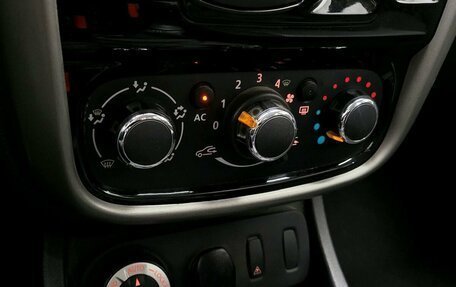 Renault Duster I рестайлинг, 2015 год, 1 046 000 рублей, 23 фотография