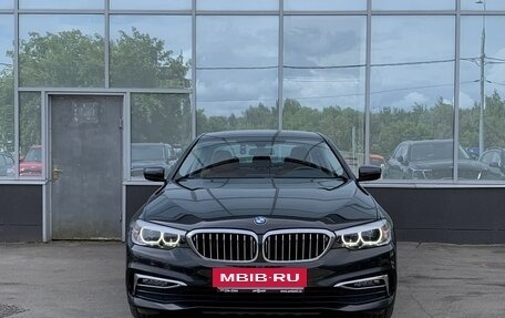 BMW 5 серия, 2018 год, 3 729 000 рублей, 2 фотография