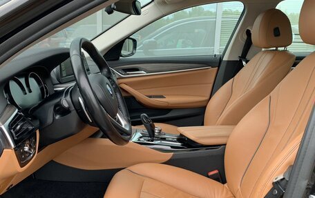 BMW 5 серия, 2018 год, 3 729 000 рублей, 21 фотография