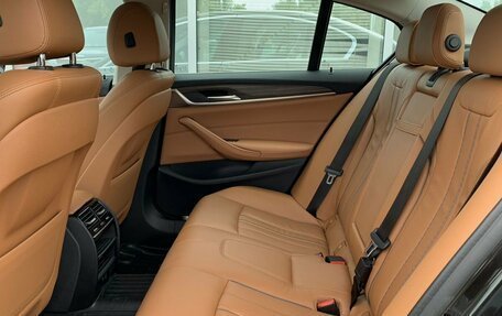 BMW 5 серия, 2018 год, 3 729 000 рублей, 23 фотография