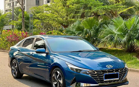 Hyundai Elantra, 2022 год, 1 236 000 рублей, 2 фотография