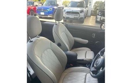MINI Cabrio, 2023 год, 2 300 000 рублей, 18 фотография