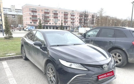 Toyota Camry, 2021 год, 2 720 000 рублей, 1 фотография