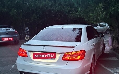 Mercedes-Benz E-Класс, 2013 год, 1 550 000 рублей, 3 фотография