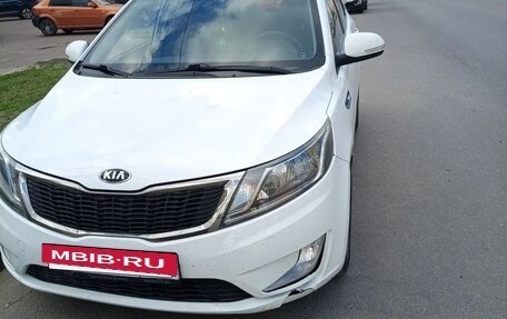 KIA Rio III рестайлинг, 2014 год, 915 000 рублей, 7 фотография