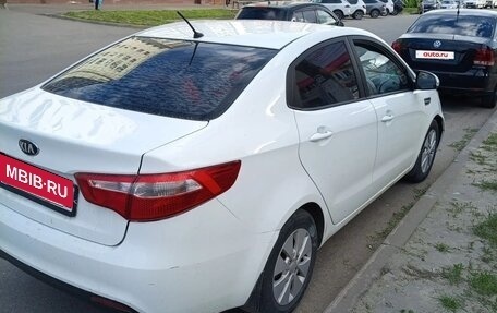 KIA Rio III рестайлинг, 2014 год, 915 000 рублей, 3 фотография