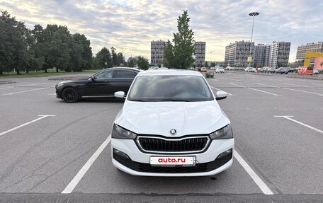 Skoda Rapid II, 2021 год, 1 385 000 рублей, 2 фотография