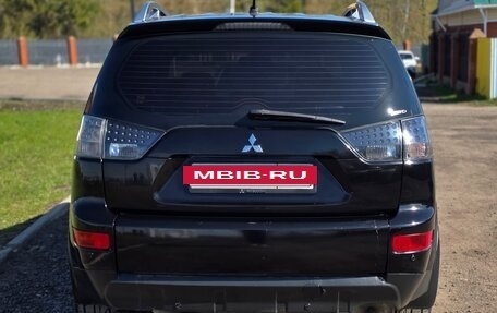 Mitsubishi Outlander III рестайлинг 3, 2008 год, 777 000 рублей, 4 фотография
