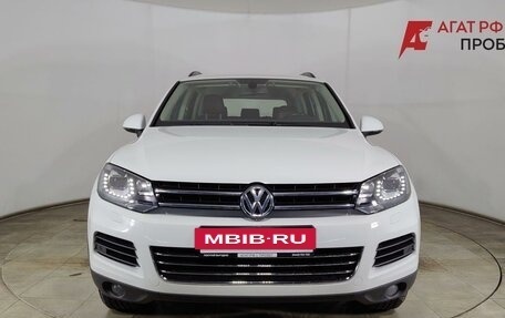 Volkswagen Touareg III, 2014 год, 1 999 000 рублей, 2 фотография