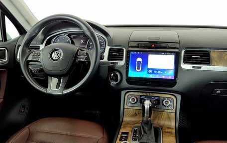 Volkswagen Touareg III, 2014 год, 1 999 000 рублей, 11 фотография
