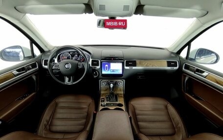 Volkswagen Touareg III, 2014 год, 1 999 000 рублей, 10 фотография
