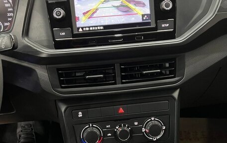 Volkswagen T-Cross I, 2021 год, 1 100 000 рублей, 10 фотография