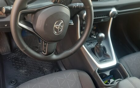 Toyota RAV4, 2019 год, 2 650 000 рублей, 6 фотография