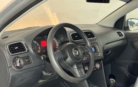 Volkswagen Polo VI (EU Market), 2010 год, 500 000 рублей, 11 фотография