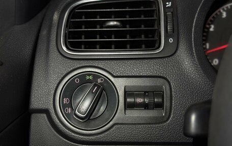 Volkswagen Polo VI (EU Market), 2010 год, 500 000 рублей, 15 фотография