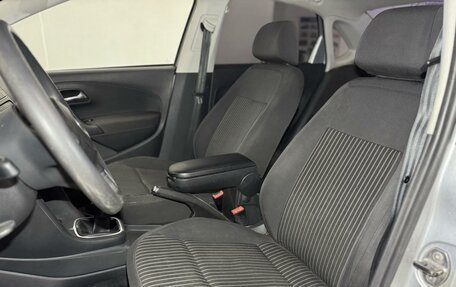 Volkswagen Polo VI (EU Market), 2010 год, 500 000 рублей, 17 фотография