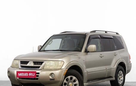 Mitsubishi Montero III, 2003 год, 699 000 рублей, 4 фотография