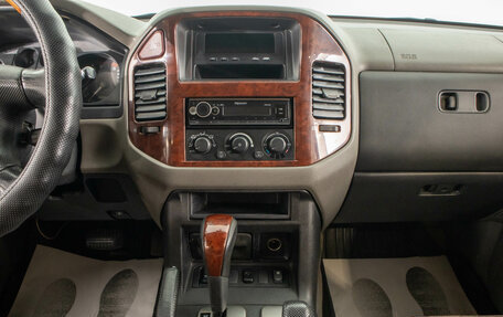 Mitsubishi Montero III, 2003 год, 699 000 рублей, 15 фотография