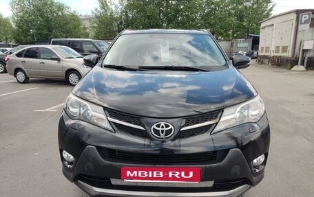 Toyota RAV4, 2015 год, 1 929 000 рублей, 2 фотография