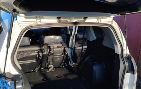 Mitsubishi Outlander III рестайлинг 3, 2010 год, 950 000 рублей, 8 фотография