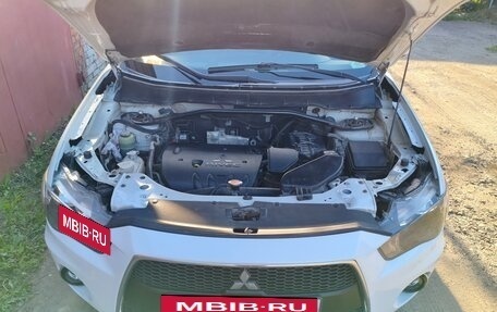 Mitsubishi Outlander III рестайлинг 3, 2010 год, 950 000 рублей, 9 фотография