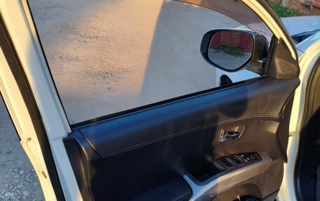 Mitsubishi Outlander III рестайлинг 3, 2010 год, 950 000 рублей, 20 фотография