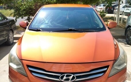 Hyundai Solaris II рестайлинг, 2015 год, 880 000 рублей, 6 фотография