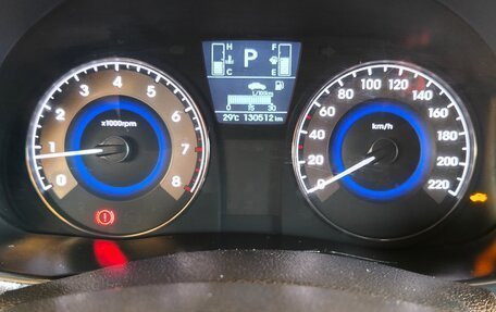 Hyundai Solaris II рестайлинг, 2015 год, 880 000 рублей, 10 фотография