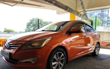 Hyundai Solaris II рестайлинг, 2015 год, 880 000 рублей, 22 фотография