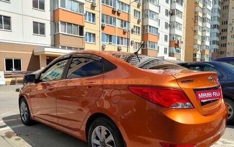 Hyundai Solaris II рестайлинг, 2015 год, 880 000 рублей, 33 фотография
