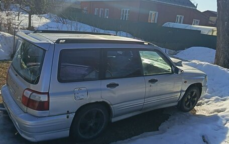 Subaru Forester, 2001 год, 260 000 рублей, 2 фотография
