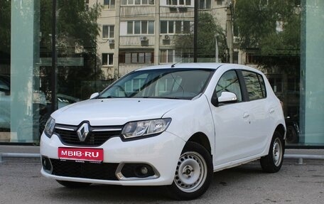 Renault Sandero II рестайлинг, 2015 год, 685 000 рублей, 1 фотография