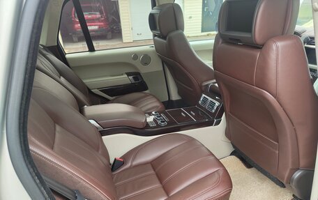 Land Rover Range Rover IV рестайлинг, 2014 год, 4 400 000 рублей, 10 фотография