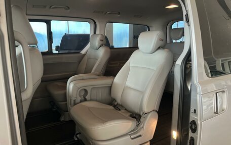 Hyundai Grand Starex Grand Starex I рестайлинг 2, 2020 год, 4 786 000 рублей, 12 фотография