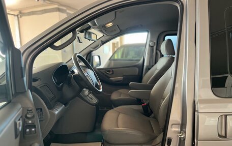 Hyundai Grand Starex Grand Starex I рестайлинг 2, 2020 год, 4 786 000 рублей, 7 фотография