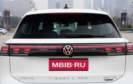 Volkswagen Tiguan, 2026 год, 4 520 000 рублей, 15 фотография