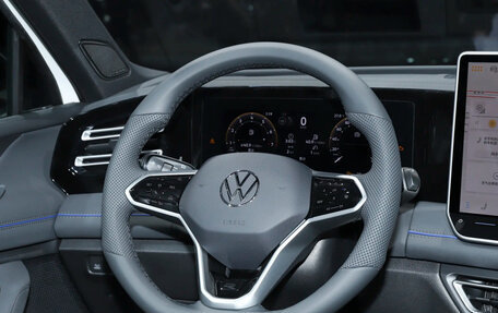 Volkswagen Tiguan, 2026 год, 4 520 000 рублей, 24 фотография