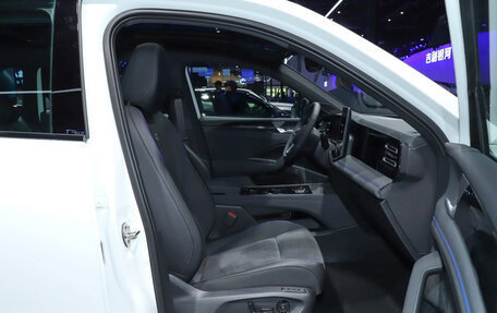 Volkswagen Tiguan, 2026 год, 4 520 000 рублей, 35 фотография