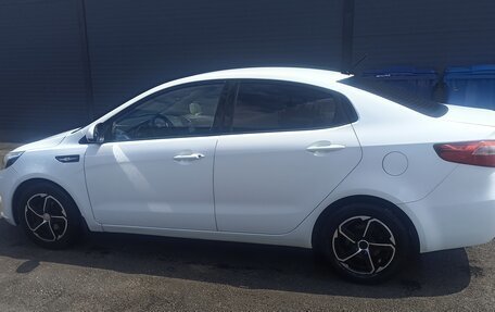 KIA Rio III рестайлинг, 2013 год, 750 000 рублей, 6 фотография