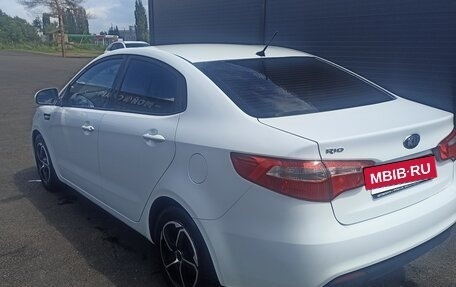 KIA Rio III рестайлинг, 2013 год, 750 000 рублей, 2 фотография